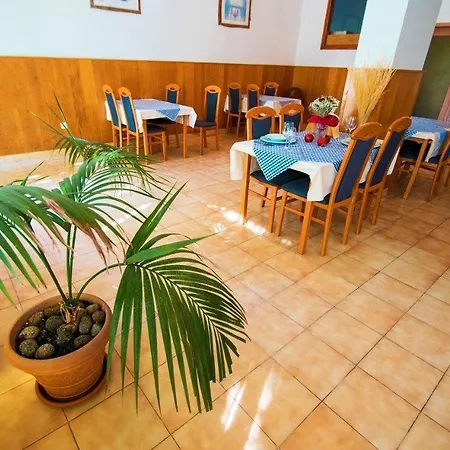 게스트하우스 And By The Sea Starigrad, Paklenica - 6634 스타리그라드 파클레니차