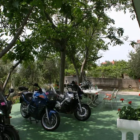 And By The Sea Starigrad, Paklenica - 6634 게스트하우스 스타리그라드 파클레니차